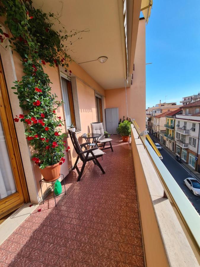 Casa Dell Amore 3 Sanremo Luaran gambar
